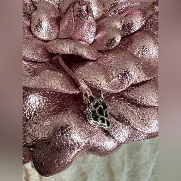 Brighton Crossbody Purse Rosalie Flower Rose
Metallic Pink Leather - Picture 8 of 9
